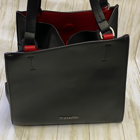 Steve Madden Handbags - Steve Madden Black Tote with Red Accents